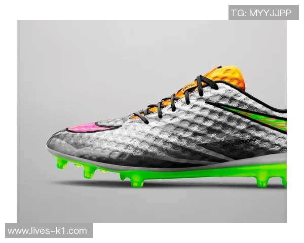 毒蜂足球鞋性能评测与用户反馈分析让你了解真实体验